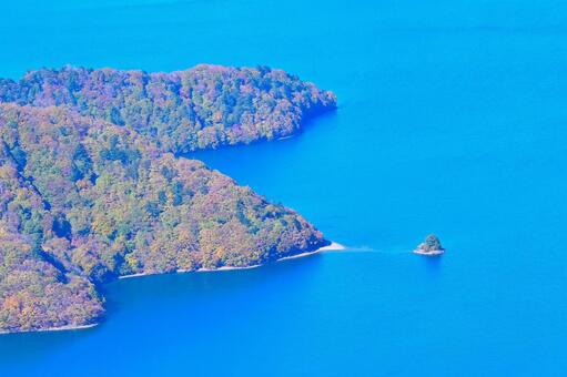 奥日光の紅葉（中禅寺湖、男体山） 紅葉,秋,風景の写真素材