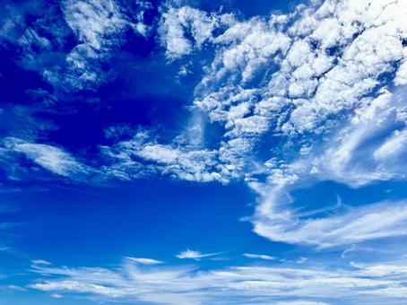 青空と白い雲 青空と白い雲の写真
