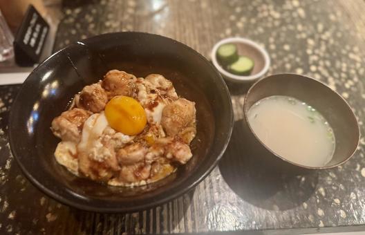 親子丼 親子丼,焼き鳥,やきとりの写真素材