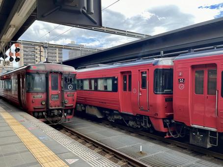 大分駅のゆふと九州横断特急 キハ185 大分駅のゆふと九州横断特急 キハ185 大分駅,jr九州,鉄道の写真素材