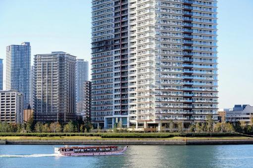 豊洲から見る東京湾臨海部の景観 豊洲から見る東京湾臨海部の景観 豊洲,東京湾,東京の写真素材
