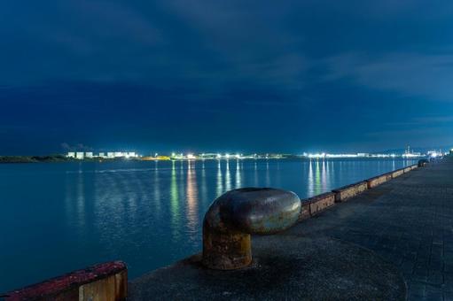 夜の宮崎ポートパークからの景色 夜景,夜,空の写真素材