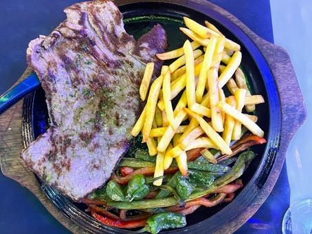 ビーフステーキ ビーフステーキ ステーキ,牛肉,ビーフの写真素材
