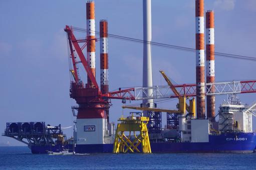 海上工事風景 海上工事風景 工事,風力発電機,エコの写真素材