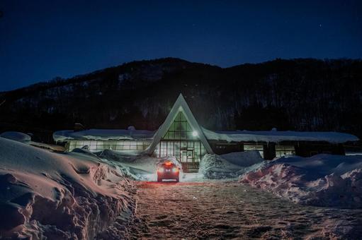 雪に覆われた土合駅 雪に覆われた土合駅 土合駅,モグラ駅,stationの写真素材