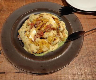 とうもろこしと赤海老の炙り 立川,ビストロ,フラットの写真素材