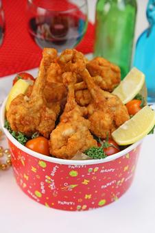 フライドチキン フライドチキン フライドチキン,チキンバーレル,骨付き肉の写真素材