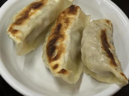 餃子 餃子の写真