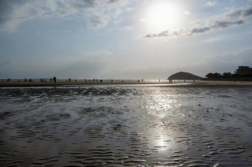 夕暮れ時の海 夕暮れ時の海の写真