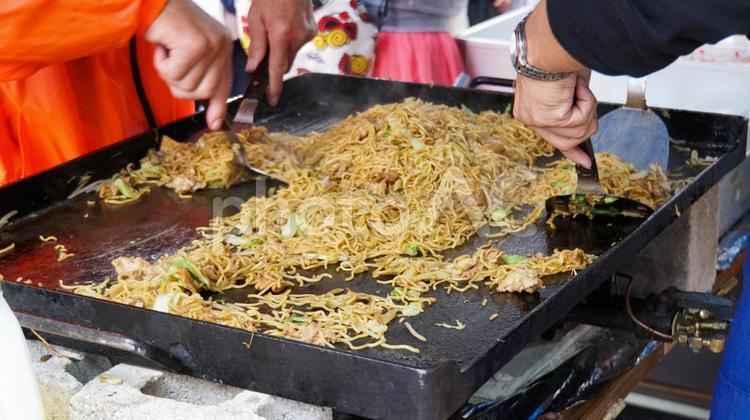 出店の定番！鉄板焼き焼きそば 焼きそば,鉄板,鉄板焼きの写真素材