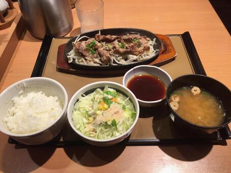 サイコロステーキ定食 サイコロステーキ定食,サイコロステーキ,ステーキの写真素材