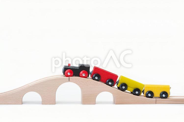 おもちゃの列車 おもちゃ,レール,交通の写真素材
