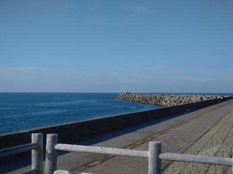 夕方前の道の駅うみてらす名立の写真