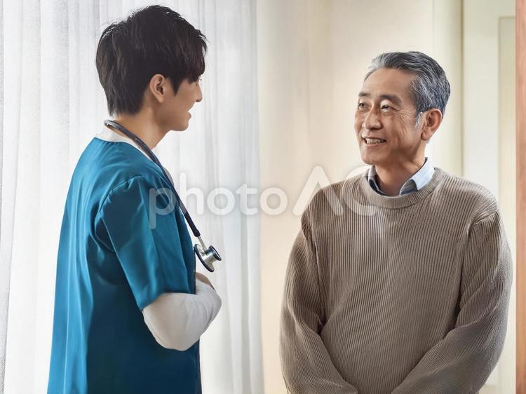 訪問介護_AS000003 医師,患者,訪問介護の写真素材