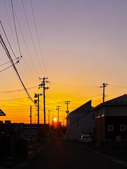 朝焼けの住宅街 朝焼け,朝日,オレンジの写真素材