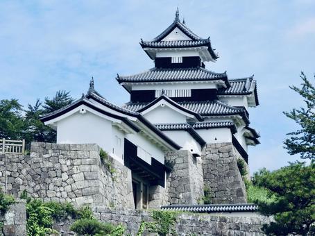 二の丸から見上げる白河小峰城三重櫓2 二の丸から見上げる白河小峰城三重櫓2の写真
