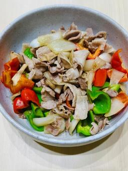 豚肉ピーマン炒めの写真