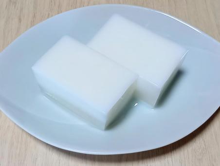 牛乳ようかん 牛乳ようかん,牛乳,ようかんの写真素材