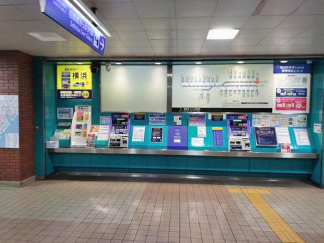 相鉄線 湘南台駅 券売機 相鉄線 湘南台駅 券売機 券売機,相鉄線,鉄道の写真素材