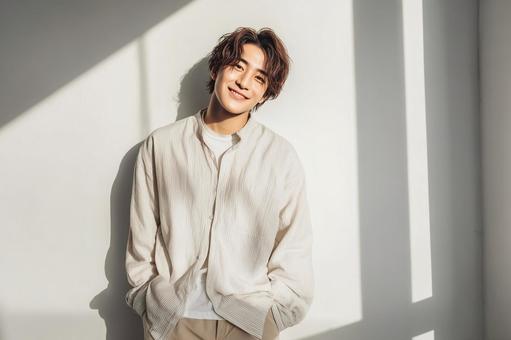 メンズモデル、イケメン男性、美容男子の写真