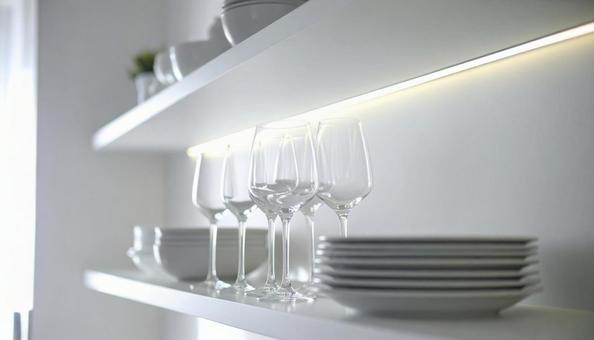 美しい食器棚の写真