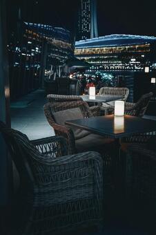 シンガポール夜のテラス 夜景,テラス席,テーブルの写真素材