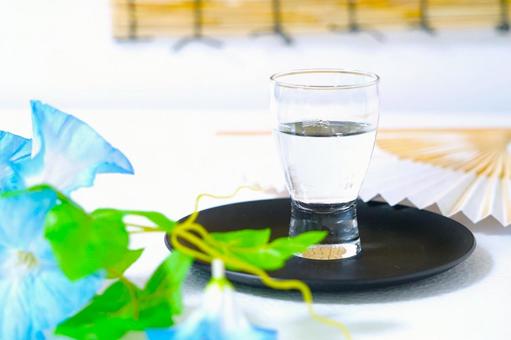 夏の冷酒⑦ 夏の冷酒⑦ 酒,日本酒,朝顔の写真素材