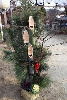 お正月　神社の門松 門松,神社,お正月の写真素材