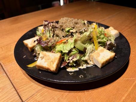 厚揚げとじゃこのサラダ サラダ,厚揚げ,じゃこの写真素材