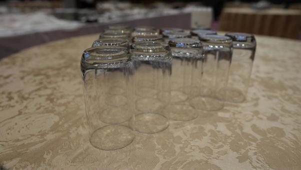 ホテルの宴会場のグラス ホテル,宴会場,コップの写真素材
