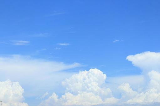 【空の写真】青空と雲 【空の写真】青空と雲の写真