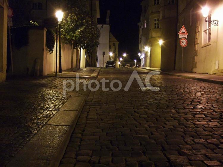 プラハ　夜の旧市街01 プラハ,チェコ,夜の写真素材