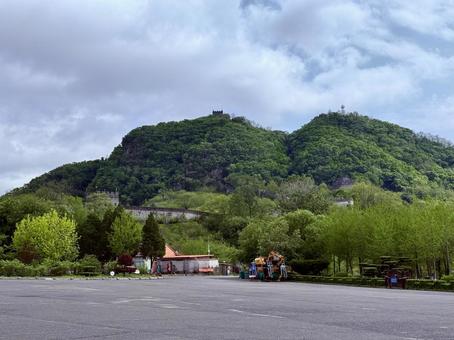万里の長城が続く山 丹東,虎山長城,海外の写真素材