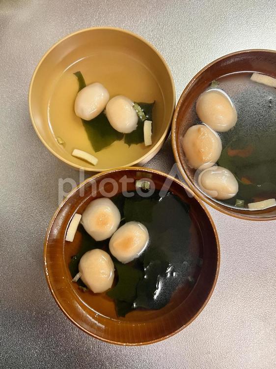 もち麩とわかめのお吸い物 食事,ご飯,夜ごはんの写真素材