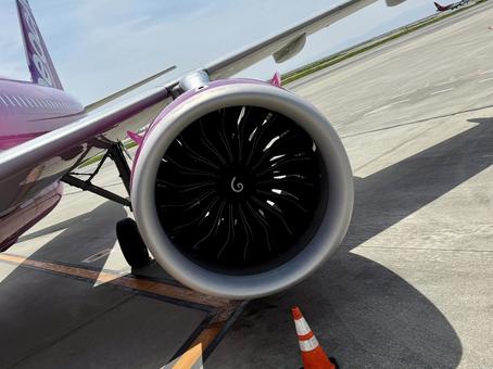 航空機のエンジン内部② 航空機のエンジン内部② エンジン,航空機,飛行機の写真素材