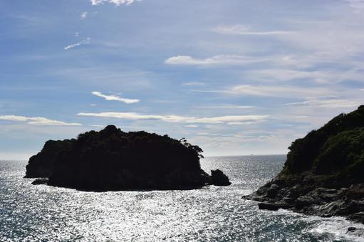 番所庭園から見た海 番所庭園から見た海 番所庭園,和歌山県,日本庭園の写真素材