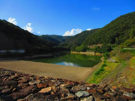 岡山県-黒谷ダム 黒谷ダム,ダム,ロックフィルダムの写真素材