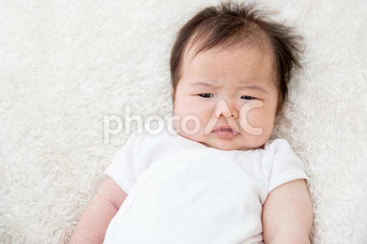 赤ちゃんのイメージ 赤ちゃん,不機嫌,赤ん坊の写真素材