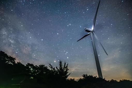 星空の夜と風車 星空の夜と風車の写真