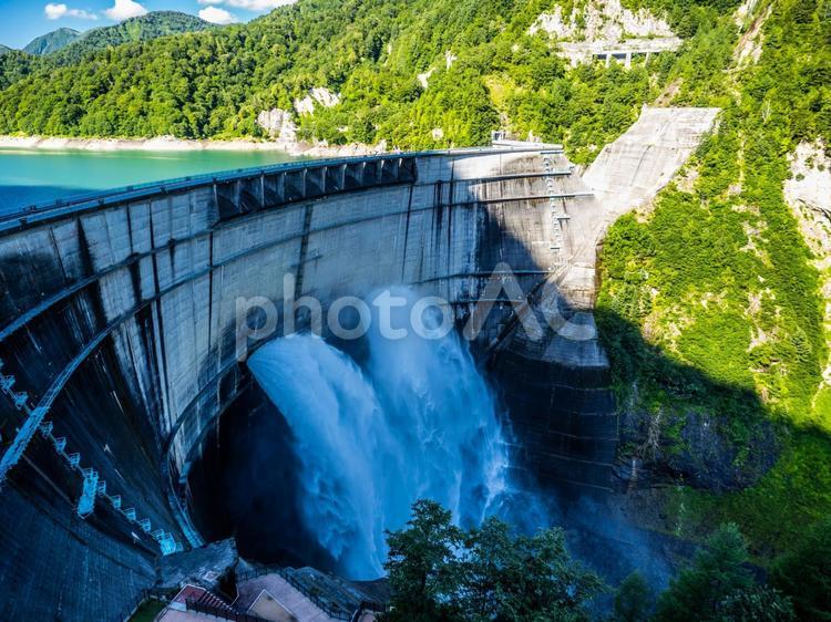 立山黒部ルート　黒部ダム 旅行,日本旅行,立山黒部ルートの写真素材