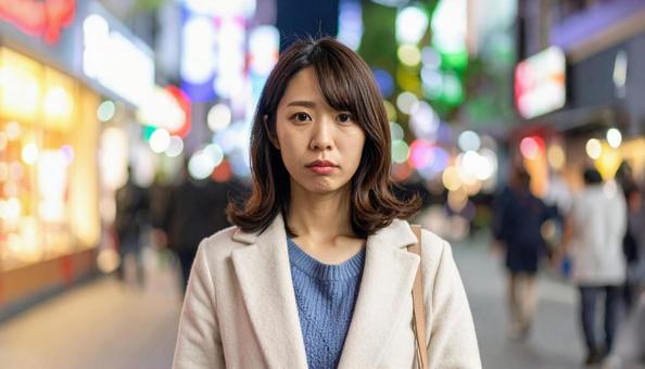 悲しそうな表情の女性2 悲しそうな表情の女性2の写真