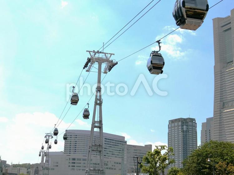 横浜エアキャビン（ロープウェイ） 横浜エアキャビン,ロープウェイ,みなとみらいの写真素材