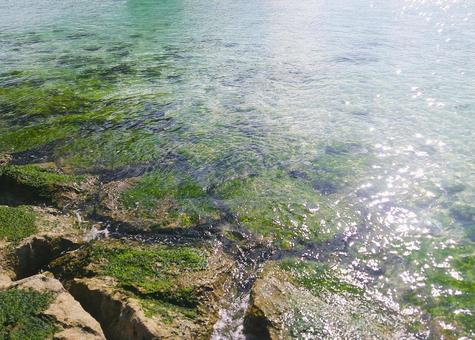 沖縄の海2 沖縄の海2 沖縄,海,岩場の写真素材