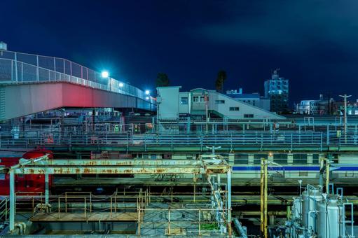 深夜の南宮崎駅 深夜の南宮崎駅 夜景,駅,鉄道の写真素材