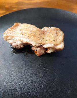 鶏肉のソテー 鶏肉,ソテー,もも肉の写真素材