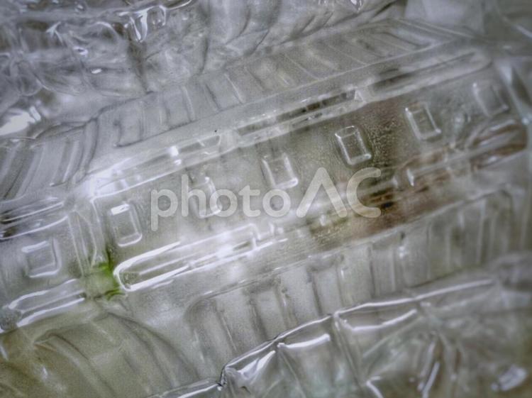 潰れたペットボトル ペットボトル,エコ,リサイクルの写真素材