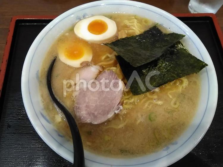 こってり濃厚とんこつラーメン グルメ,食べ物,料理の写真素材