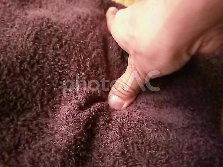拇指で押圧　マッサージ　整体 拇指,押圧,整体の写真素材