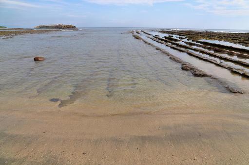 青島の海岸 空 青島の海岸 空 海,海岸,岩の写真素材