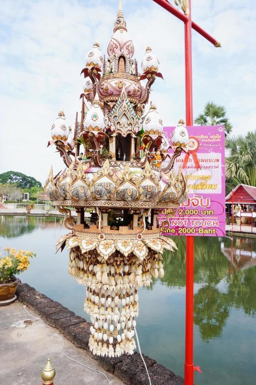 タイの寺院のお供え物 thai,お供え,タイの写真素材